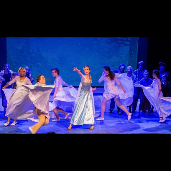 | Honeysuckle Emporium’s Posher | - Picture 4 of 11